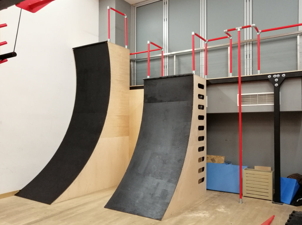 wyposażenie sal treningowych